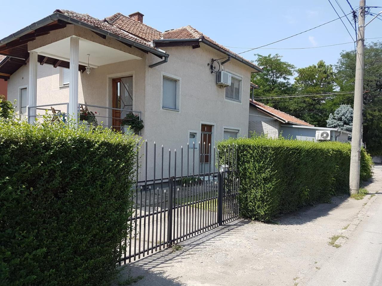 Ćuprija Day & Night Apartment מראה חיצוני תמונה